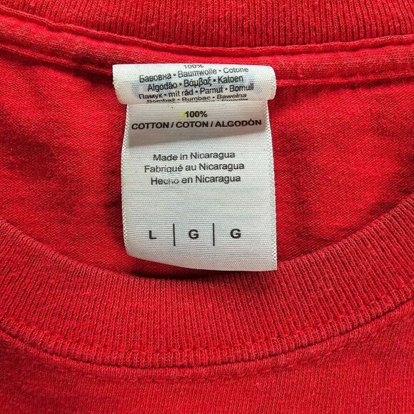 Buc-ees Tshirt Mens Large Red Patriotic American Flag Born In The USA Texas - Picture 7 of 8